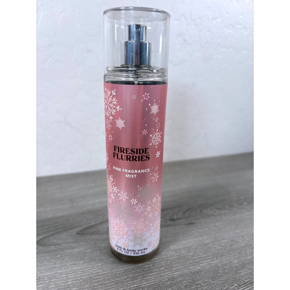 Bath & Body Works Fireside Flurries Fine Fragrance Mist 8 fl oz Snowflake Pink